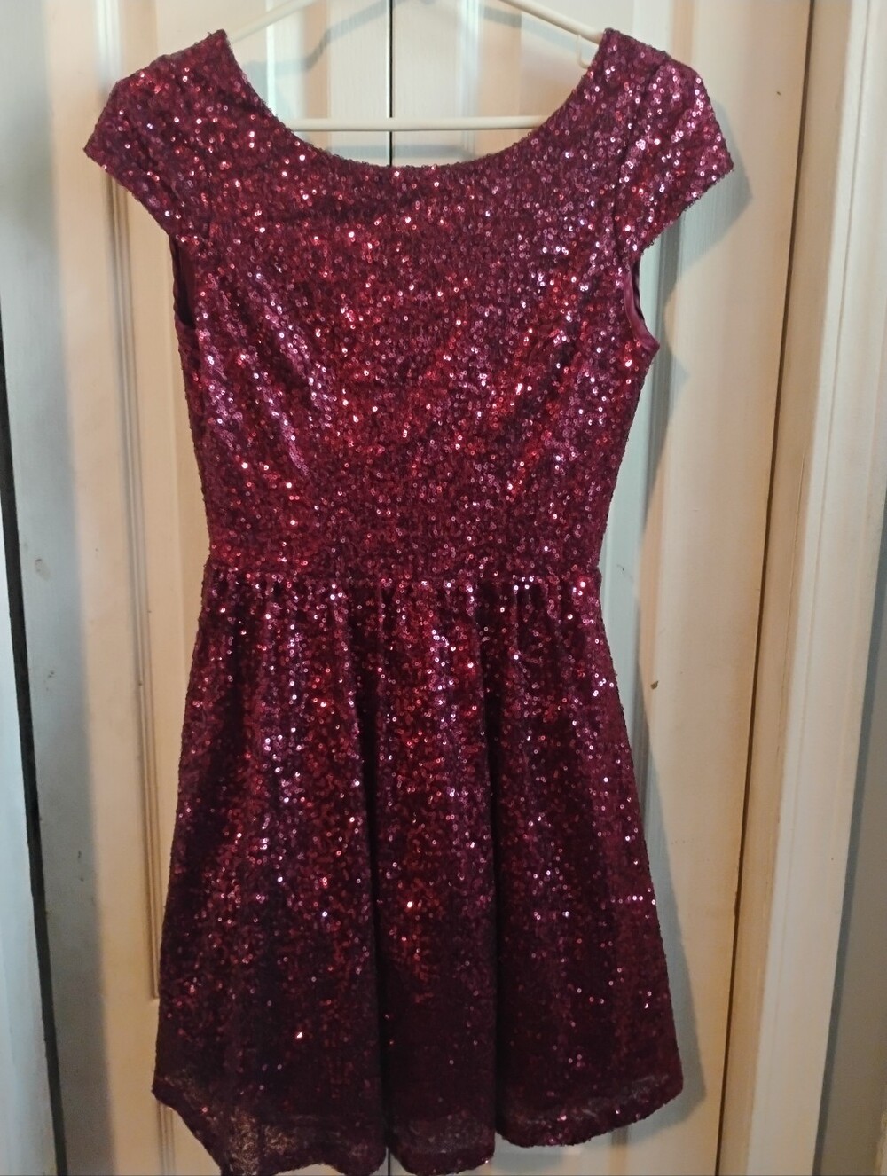 Speechless Burgundy Sequin Skater Dress Juniors Size 3 V-Back Cap Sleeve Sparkle